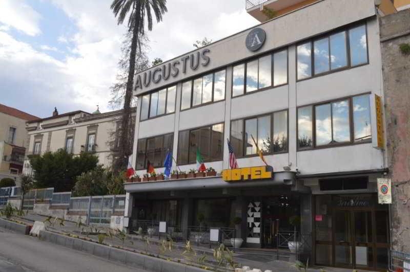 Augustus Ottaviano Exterior foto
